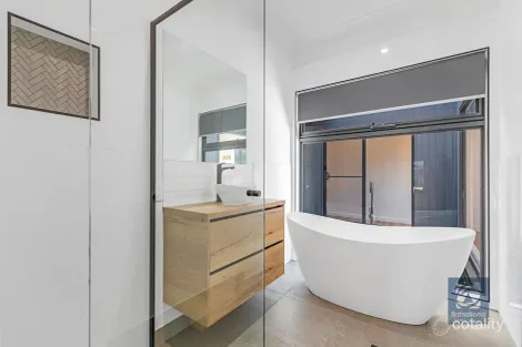 Property photo of 20 Winbi Avenue Moama NSW 2731