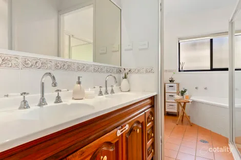 Property photo of 103 Berkeley Street Speers Point NSW 2284