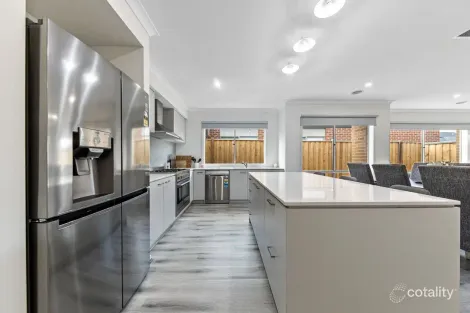 Property photo of 7 Lucid Crescent Clyde VIC 3978