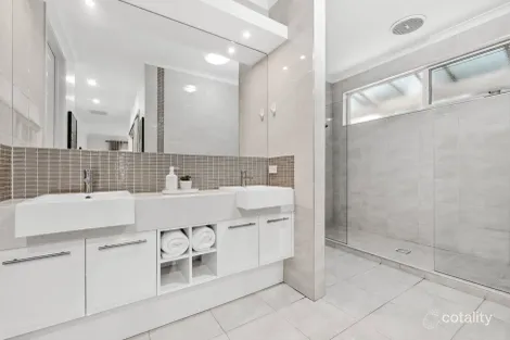 Property photo of 19 Glenora Street Chadstone VIC 3148