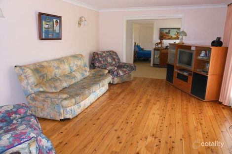 Property photo of 6 Nuthall Crescent Young NSW 2594