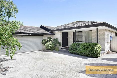 7 Baynton Cres, Roxburgh Park, VIC 3064