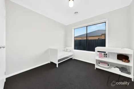 Property photo of 4 Bataba Street Mickleham VIC 3064