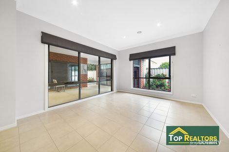 Property photo of 2 Bilbao Way Point Cook VIC 3030