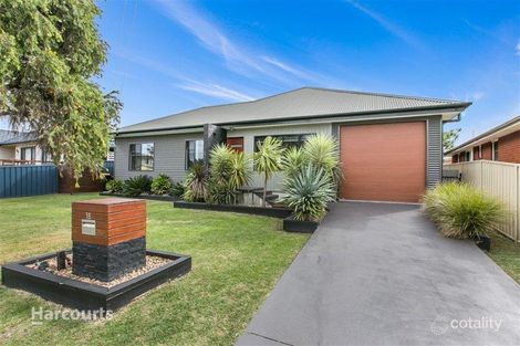 Property photo of 18 Sassafras Avenue Windang NSW 2528