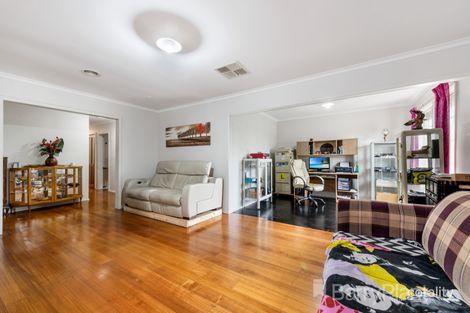 Property photo of 2 Kingsford Avenue Melton South VIC 3338