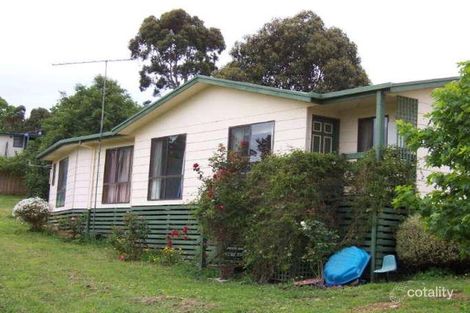 Property photo of 16 Allen Street Mirboo North VIC 3871