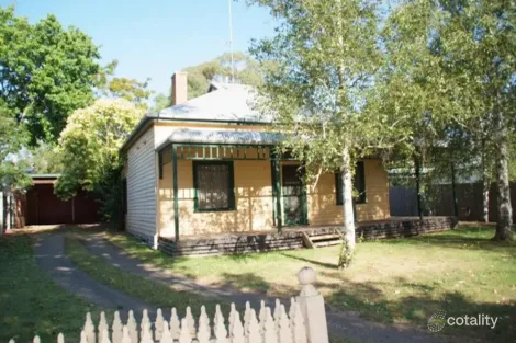 5 Edward St, Maffra, VIC 3860