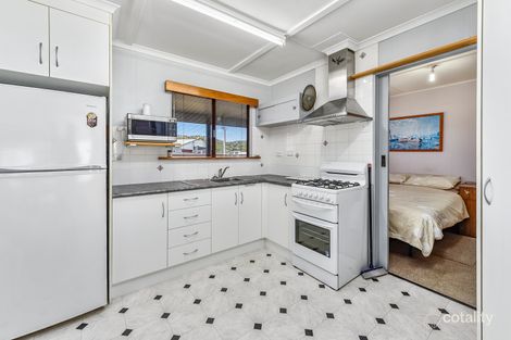 Property photo of 32 Cape Buffon Drive Southend SA 5280