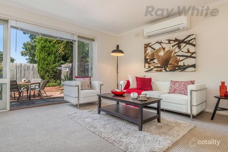 2/11a Gladstone Pde, Elsternwick, VIC 3185
