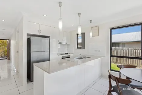 Property photo of 2 Maryland Way Parkhurst QLD 4702