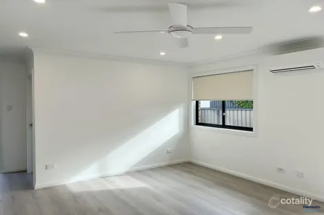 Property photo of 7 Summer Hill Place St Clair NSW 2759