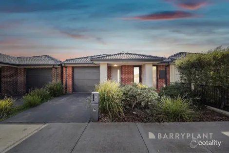 Property photo of 5 Cinnabar Way Cobblebank VIC 3338