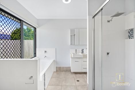 Property photo of 19 Carrington Way Trinity Park QLD 4879