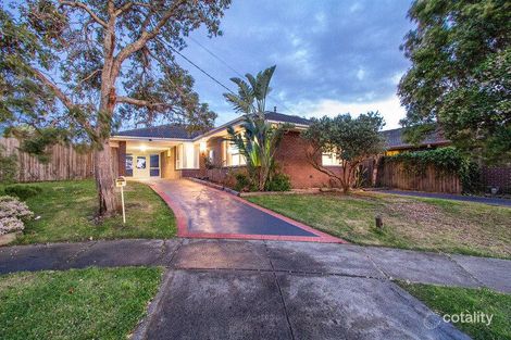Property photo of 10 Carmel Court Frankston VIC 3199
