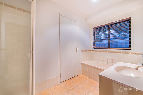 Property photo of 25 Taplan Crescent Cranbourne West VIC 3977