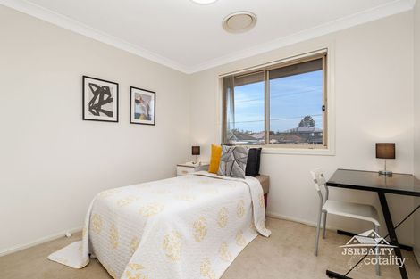 Property photo of 5 Mossfield Lane Marayong NSW 2148