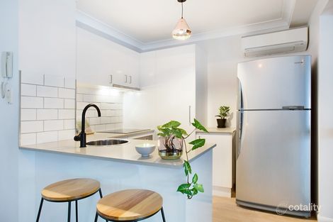 Property photo of 4/4-6 Acacia Avenue Surfers Paradise QLD 4217