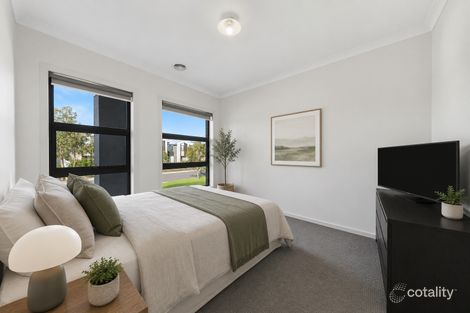 Property photo of 14 Enchantment Way Clyde VIC 3978