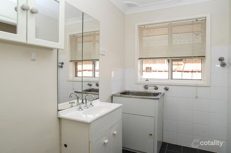 Property photo of 2/57 Lake Entrance Road Warilla NSW 2528