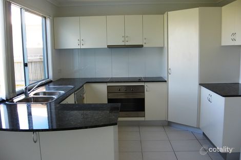 Property photo of 13 Seaway Parade Toogoom QLD 4655