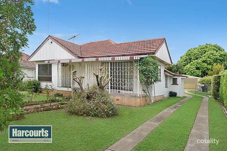 Property photo of 24 Heliopolis Parade Mitchelton QLD 4053