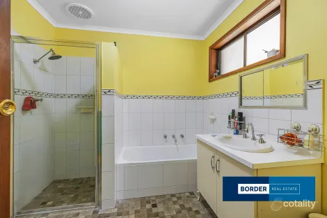 Property photo of 5 Livingstone Street Mathoura NSW 2710