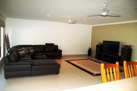 Property photo of 4 Higgins Court Desert Springs NT 0870