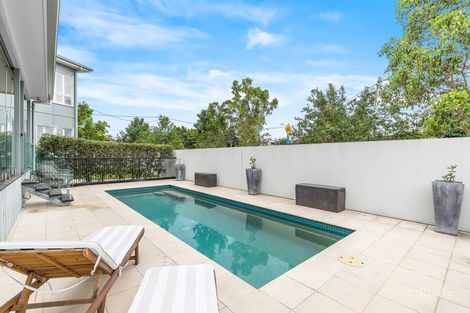 Property photo of 130 Victoria Street Fairfield QLD 4103