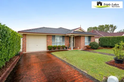 Property photo of 10 Karingal Place Blue Haven NSW 2262