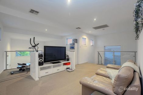 Property photo of 98 Southaven Drive Helensvale QLD 4212
