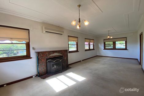Property photo of 71 Thornhill Street Young NSW 2594