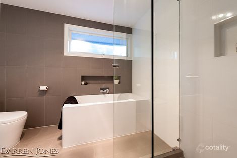 Property photo of 2 Hamish Court Greensborough VIC 3088