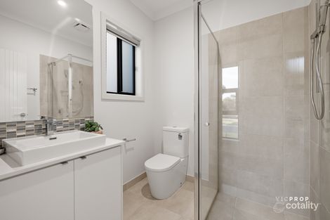 Property photo of 39 Pilatus Crescent Point Cook VIC 3030