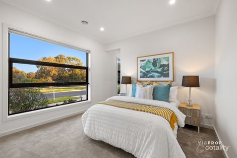 Property photo of 39 Pilatus Crescent Point Cook VIC 3030