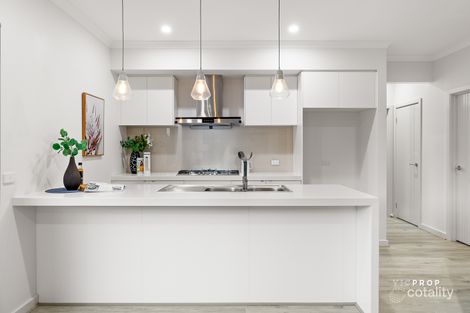 Property photo of 39 Pilatus Crescent Point Cook VIC 3030