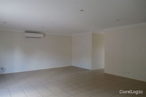 Property photo of 19 Vautier Place South Morang VIC 3752