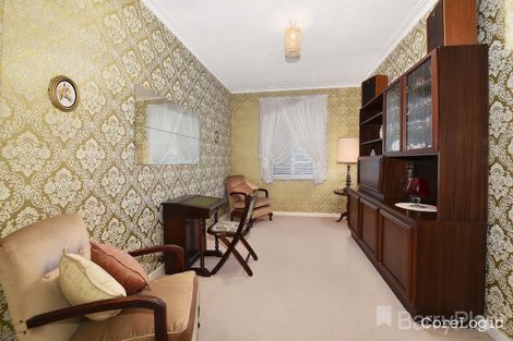 Property photo of 218 Waverley Road Mount Waverley VIC 3149