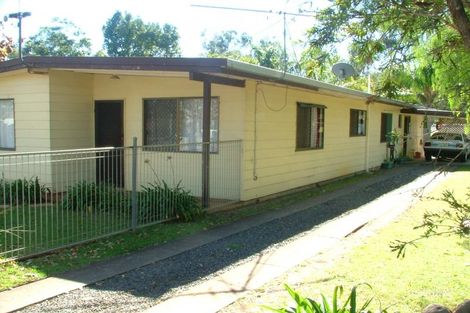 38 Drayton St, Nanango, QLD 4615