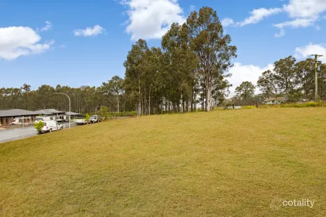 Property photo of 44 Royston Circuit Farley NSW 2320