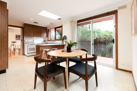 Property photo of 2/11 Essex Road Surrey Hills VIC 3127