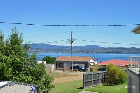 Property photo of 4 Marsh Street Opossum Bay TAS 7023