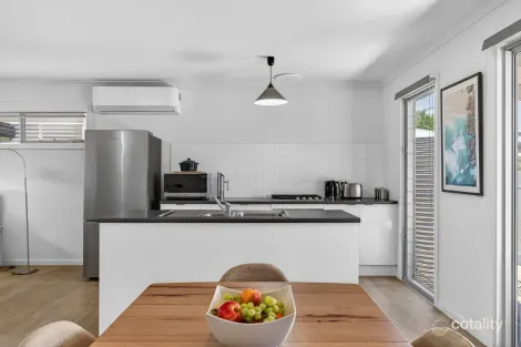 Property photo of 36 Greenhills Road Victor Harbor SA 5211