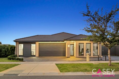Property photo of 5 Genevieve Circuit Cranbourne East VIC 3977