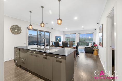 Property photo of 5 Genevieve Circuit Cranbourne East VIC 3977