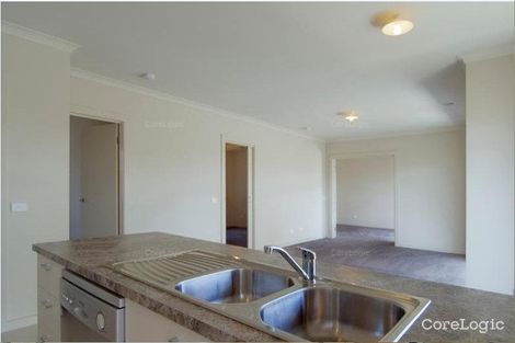 Property photo of 31 Reid Parade Hastings VIC 3915