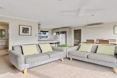 17 Rainbow Dr, East Jindabyne, NSW 2627