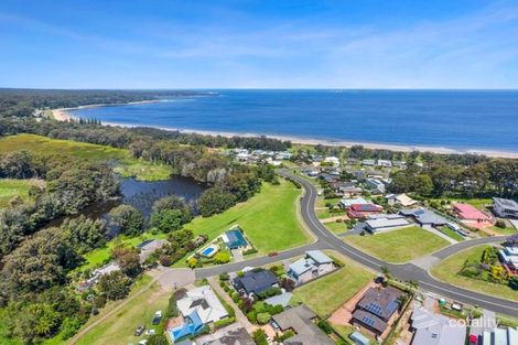 Property photo of 4 Beatrice Place Long Beach NSW 2536