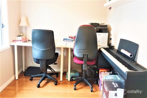 Property photo of 27 Reeve Crescent Doonside NSW 2767