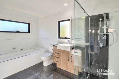 Property photo of 24/819 Creek Road Carindale QLD 4152